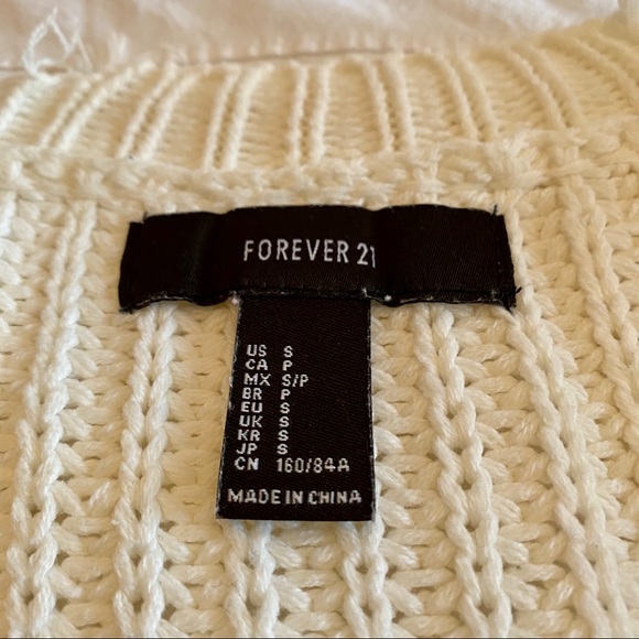 FOREVER 21 knit cream oversized frayed sweater - Picture 2 of 3